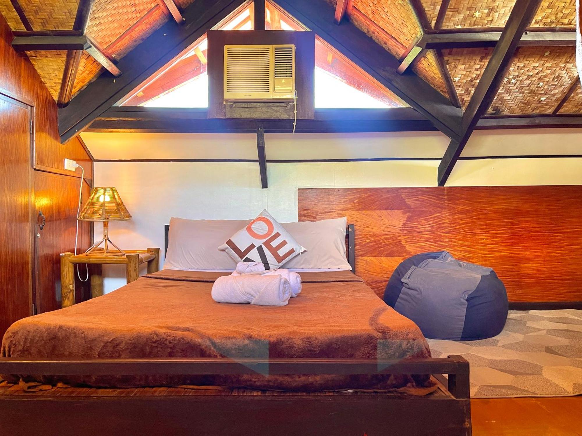 Galera Lodge Puerto Galera Ngoại thất bức ảnh