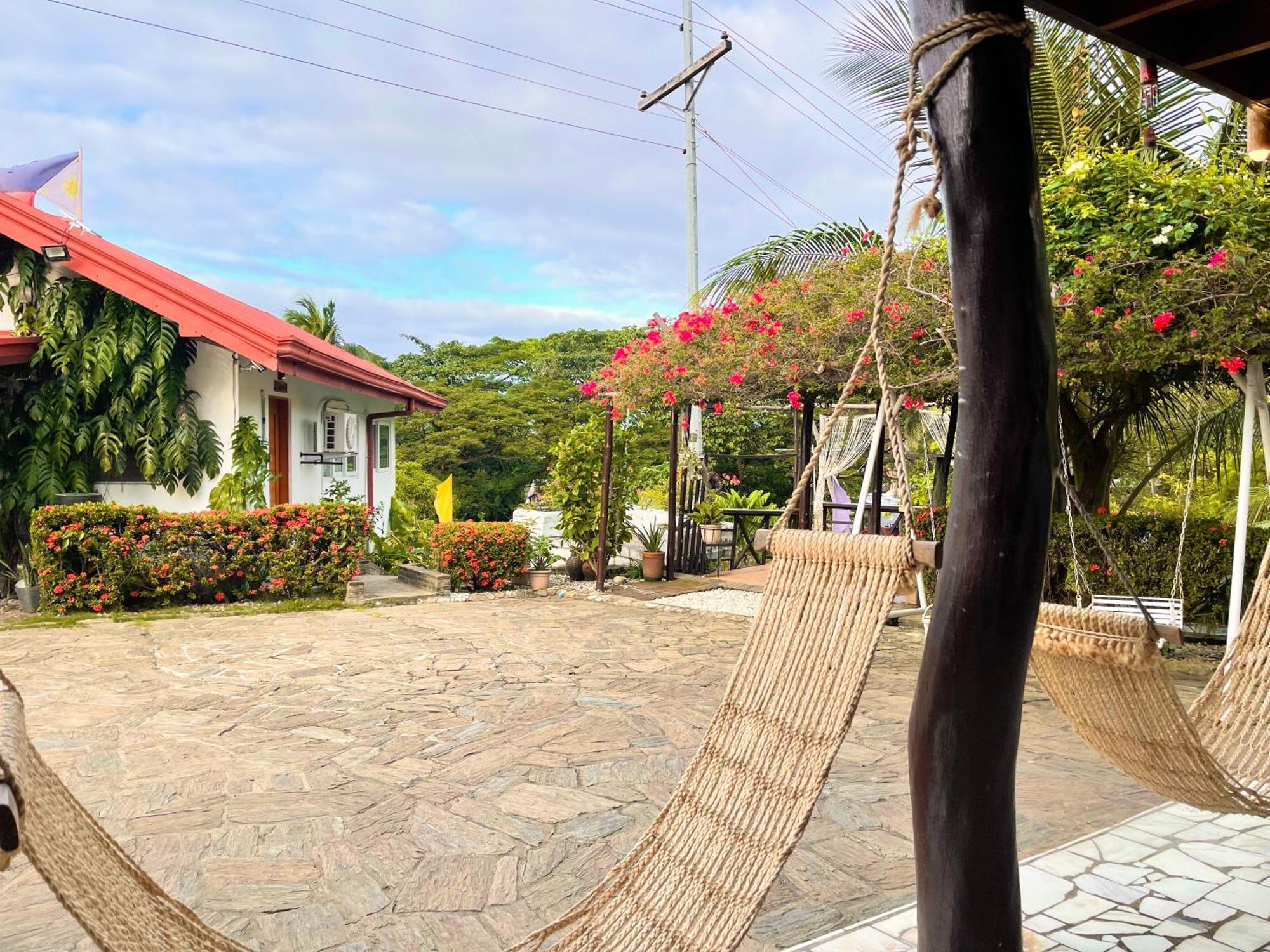 Galera Lodge Puerto Galera Ngoại thất bức ảnh