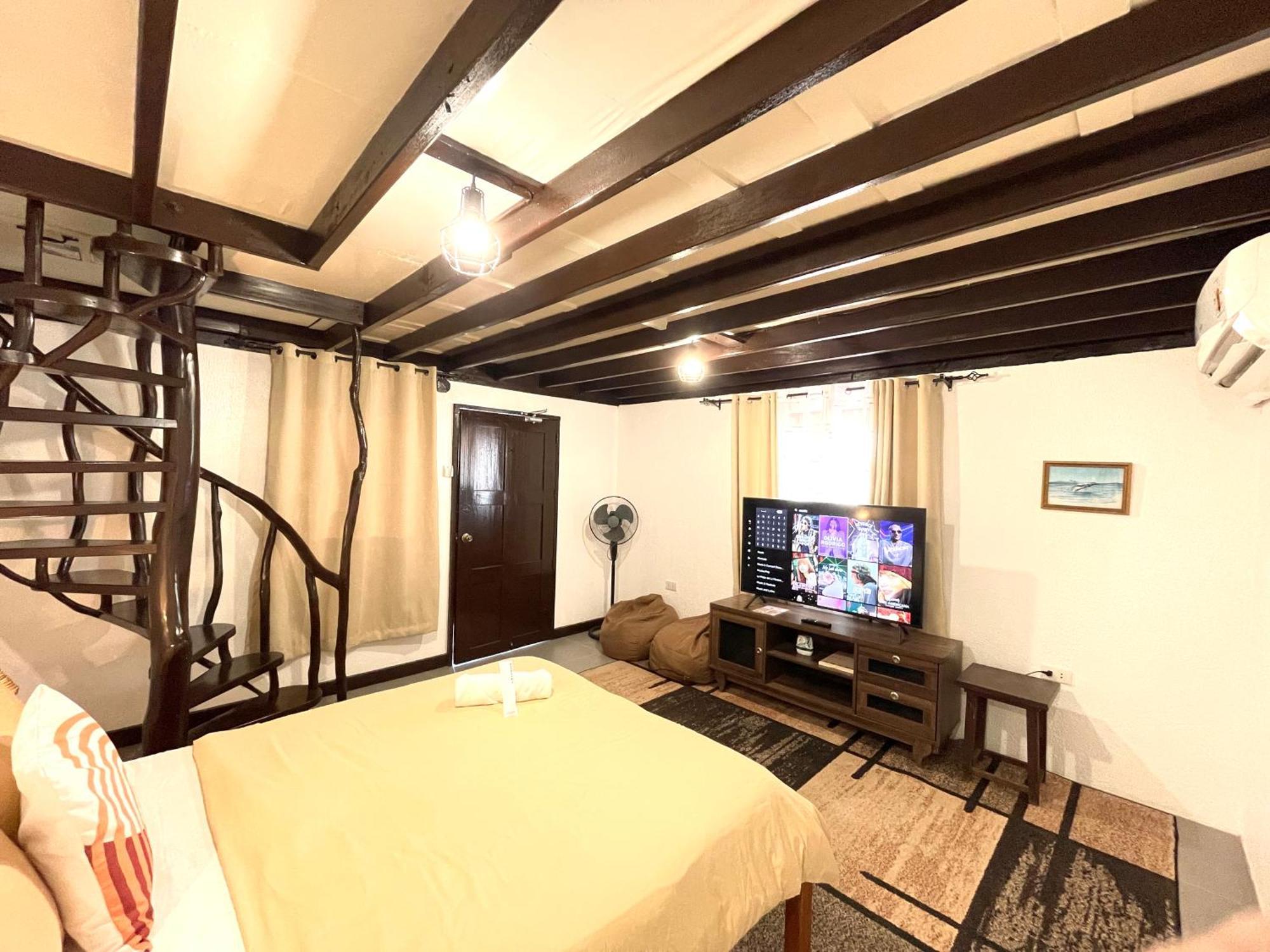 Galera Lodge Puerto Galera Ngoại thất bức ảnh