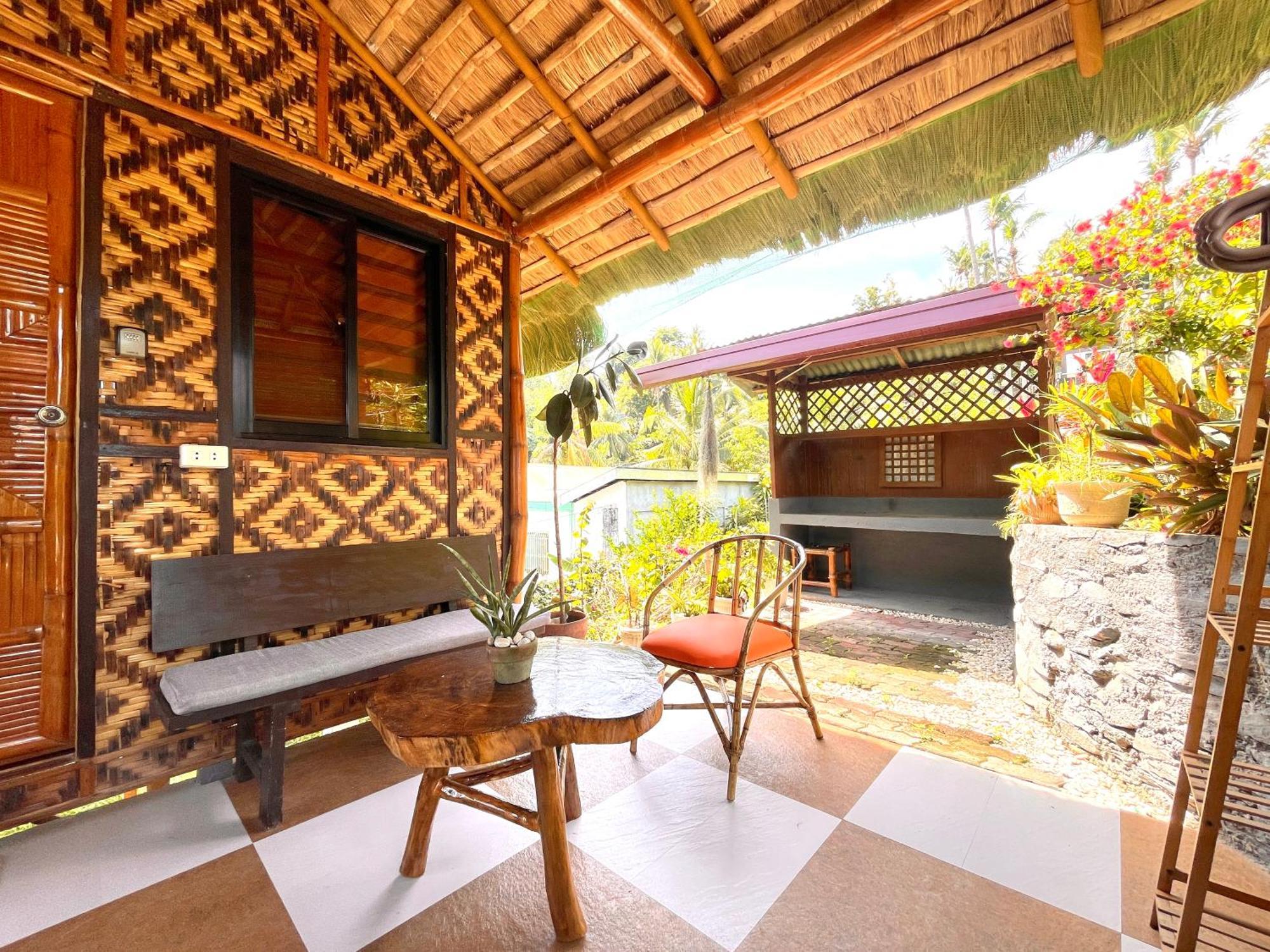 Galera Lodge Puerto Galera Ngoại thất bức ảnh